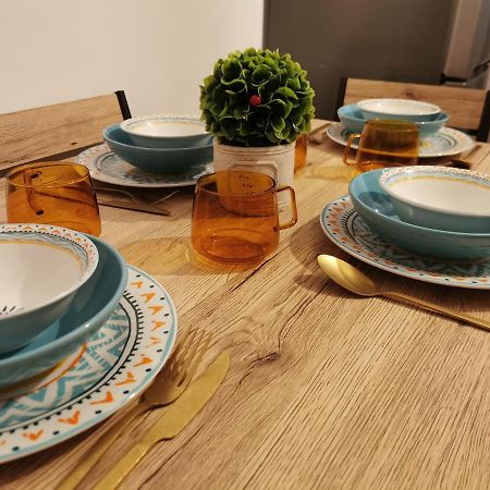 Apartament Downtown Apartment Клуж-Напока Екстериор снимка