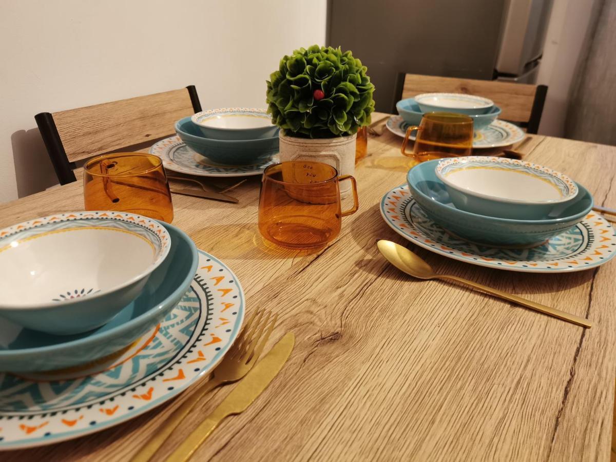 Apartament Downtown Apartment Клуж-Напока Екстериор снимка